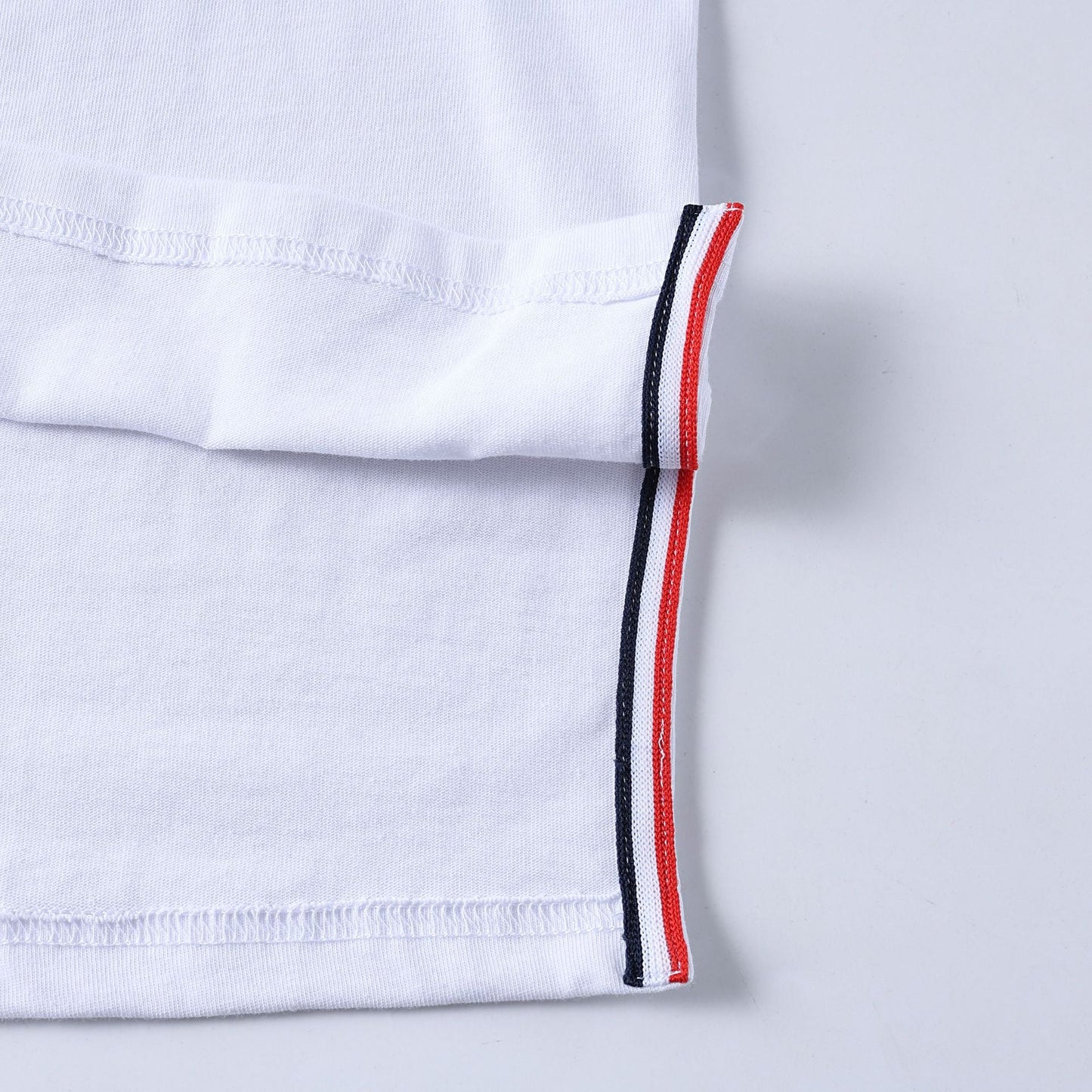 4-Bar Puppy Embroidery T-shirt